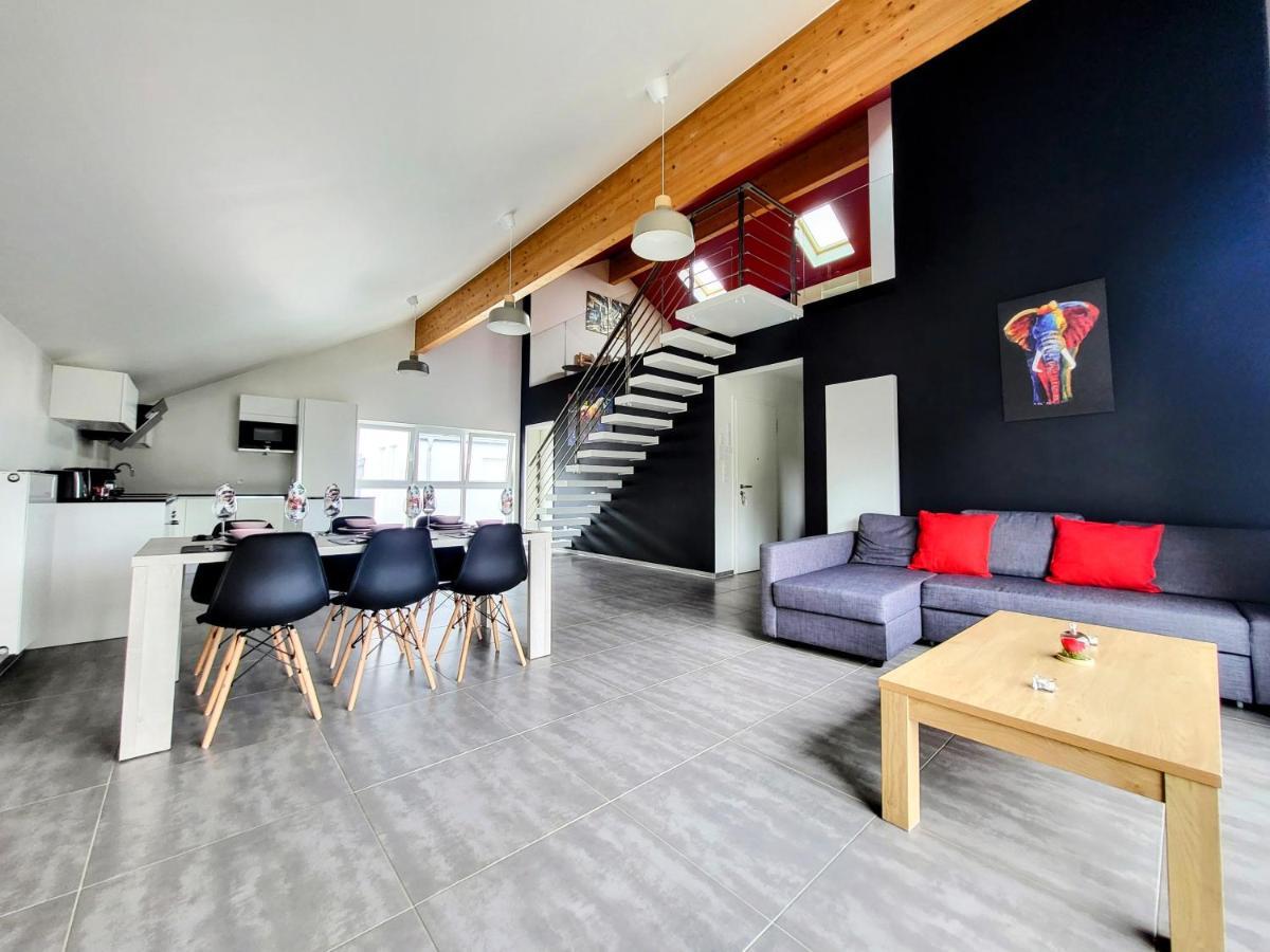 Calm And Modern *